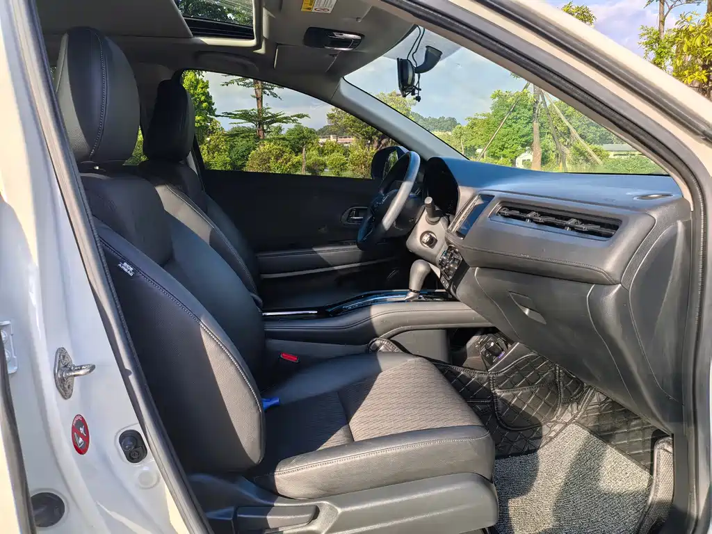 Honda Vezel 2022 — фото 14
