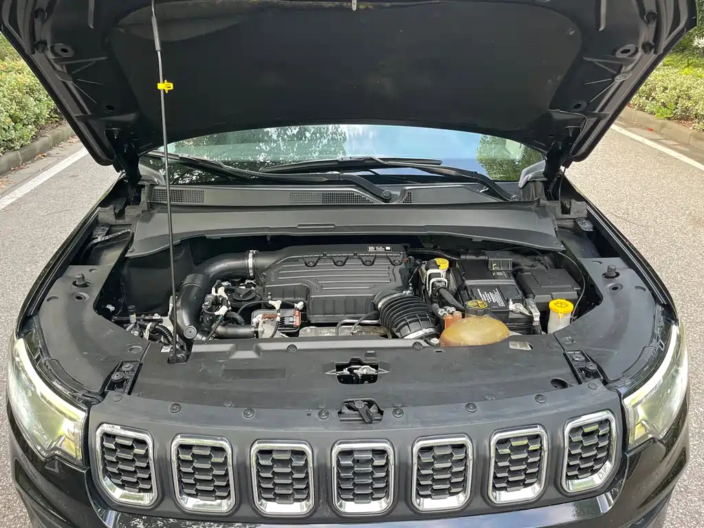 Jeep Compass 2021 — фото 10