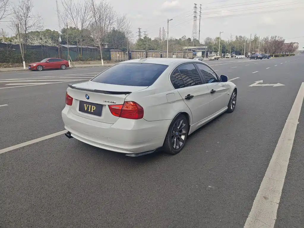 BMW 3 Series 2009