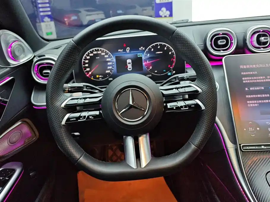 Mercedes-Benz C-Class 2024 — фото 15