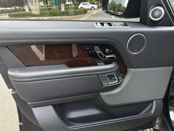 Land Rover Range Rover 2020