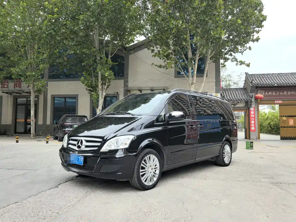 Mercedes-Benz Viano 2015 — фото 1