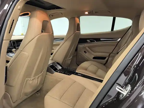 Porsche Panamera 2013