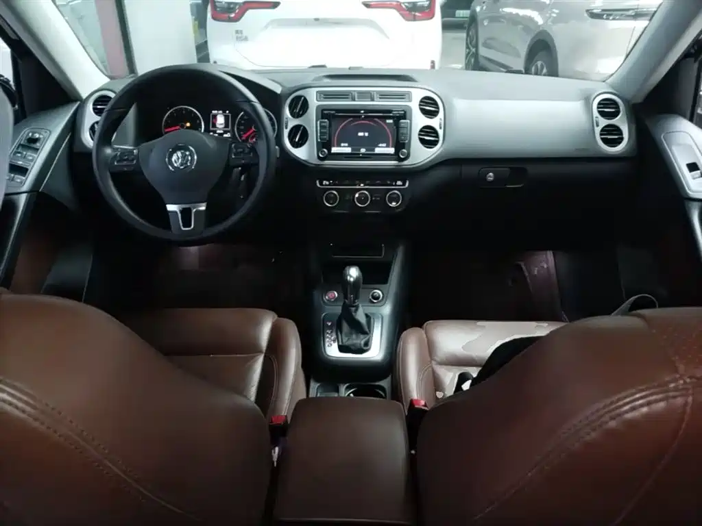 Volkswagen Tiguan 2015 — фото 10