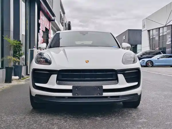 Porsche Macan 2023