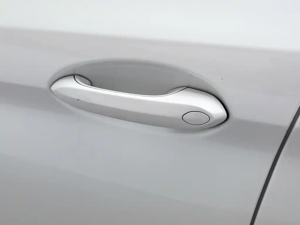BMW 5 Series New Energy 2020 — фото 18