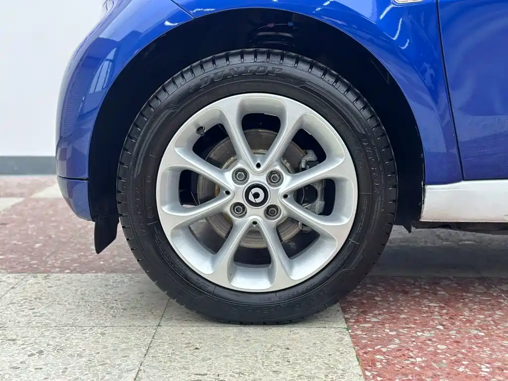 smart fortwo 2018 — фото 21