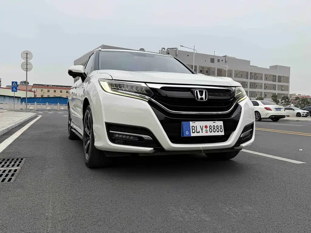 Honda UR-V 2018 — фото 7