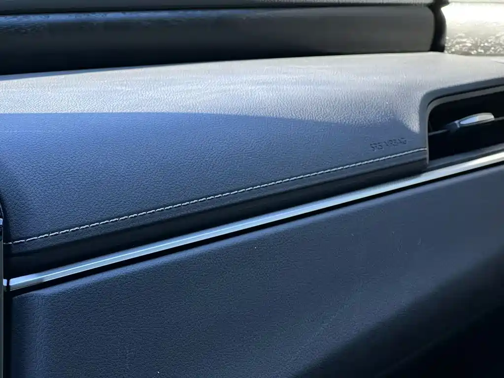 Lexus ES 2023 — фото 12