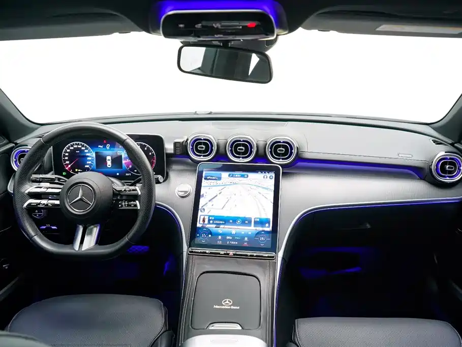 Mercedes-Benz C-Class 2023 — фото 3