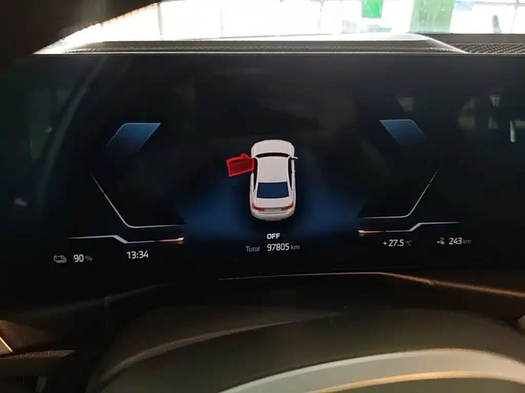 BMW i3 2023 — фото 12