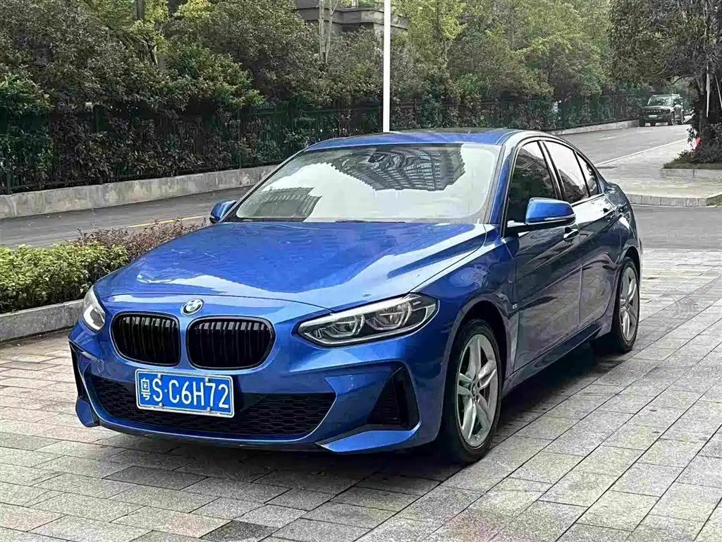 BMW 1 Series 2019 — фото 1