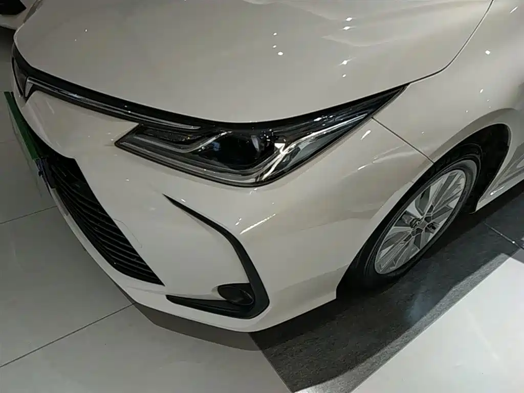 Toyota Corolla 2022 — фото 24
