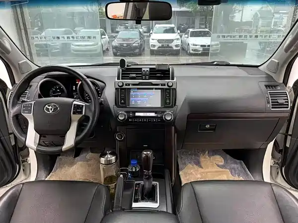 Toyota Prado 2016