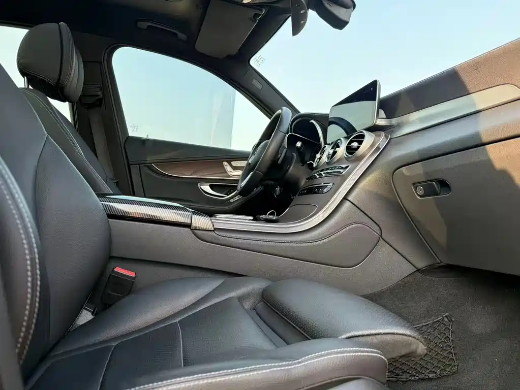 Mercedes-Benz GLC 2020 — фото 20