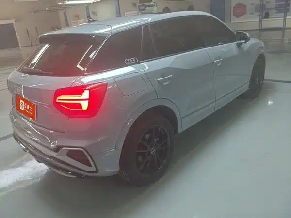 Audi Q2L 2022