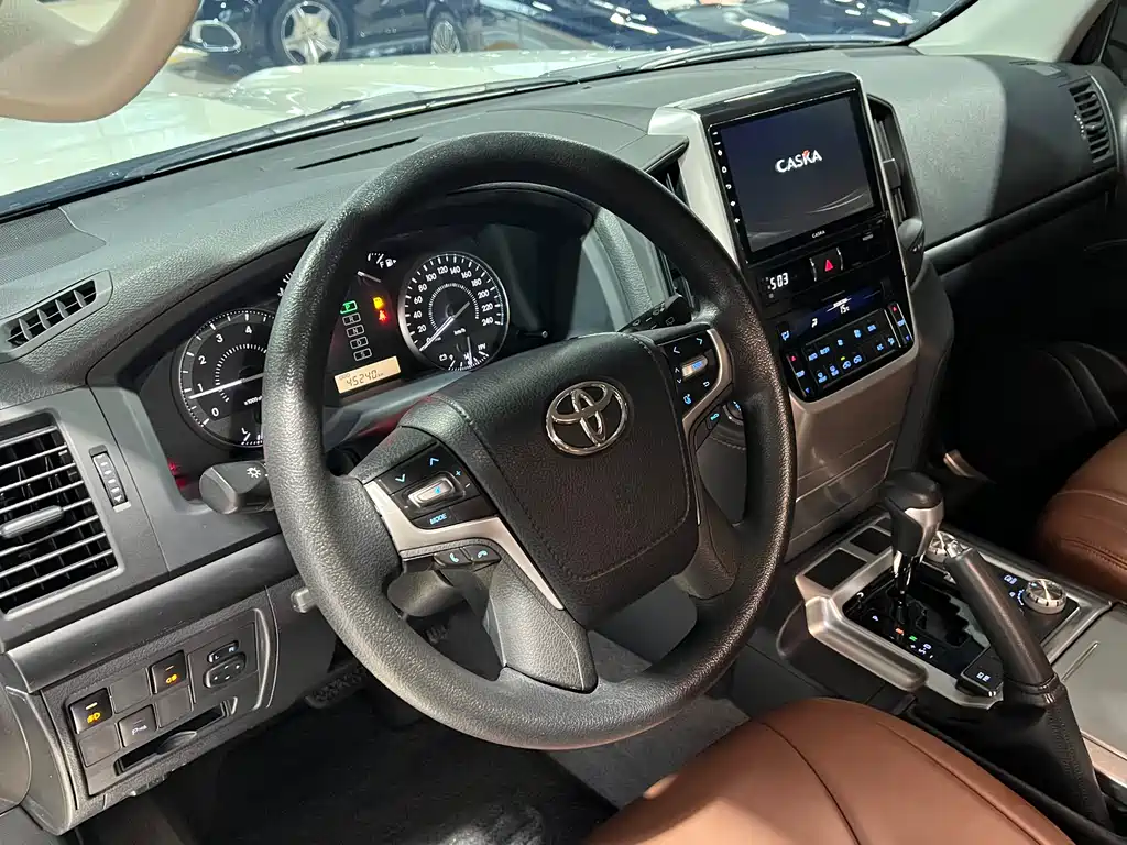 Toyota Land Cruiser 2019 — фото 14