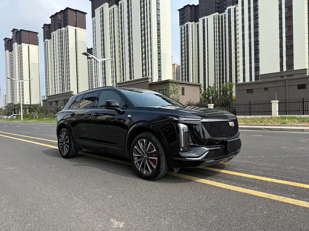 Cadillac XT5 2025 — фото 1