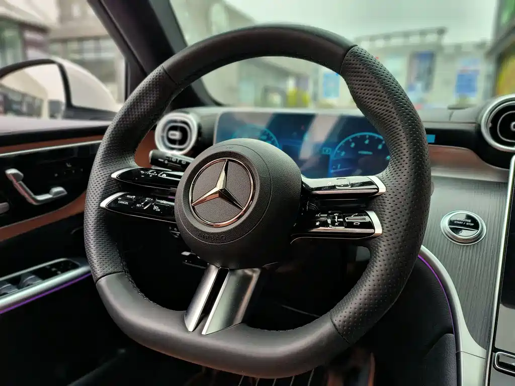 Mercedes-Benz GLC 2023 — фото 11