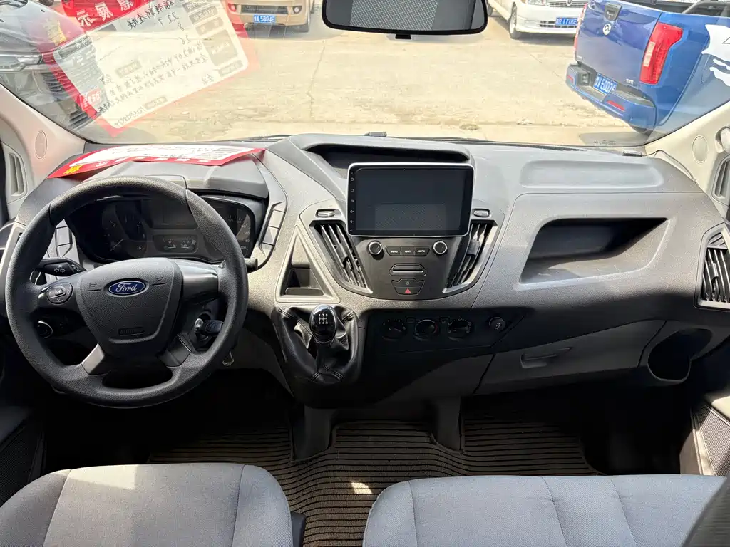 Ford Transit 2022 — фото 9