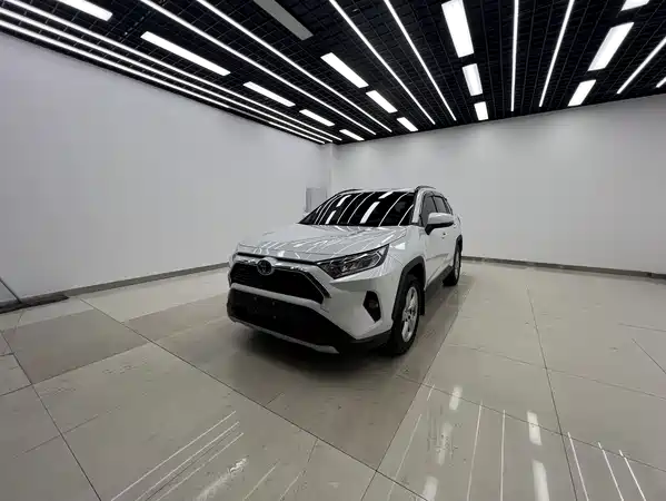 Toyota RAV4 2021