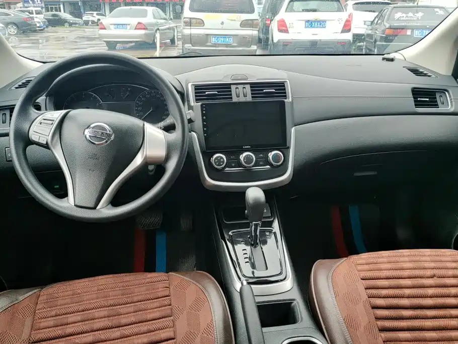 Nissan Tiida 2019 — фото 12