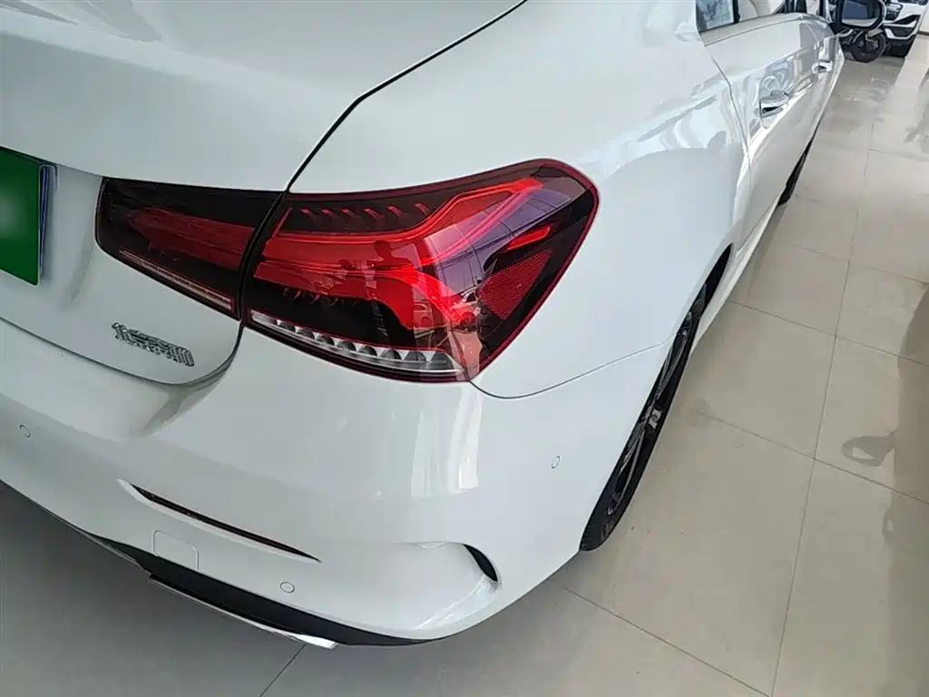 Mercedes-Benz A-Class 2023 — фото 8