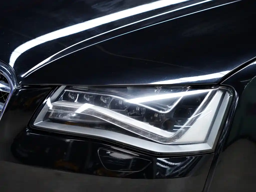 Audi A8 2013 — фото 13