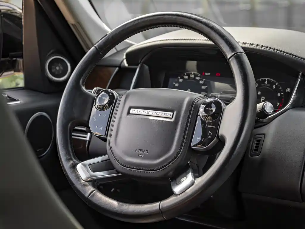Land Rover Range Rover 2022 — фото 10