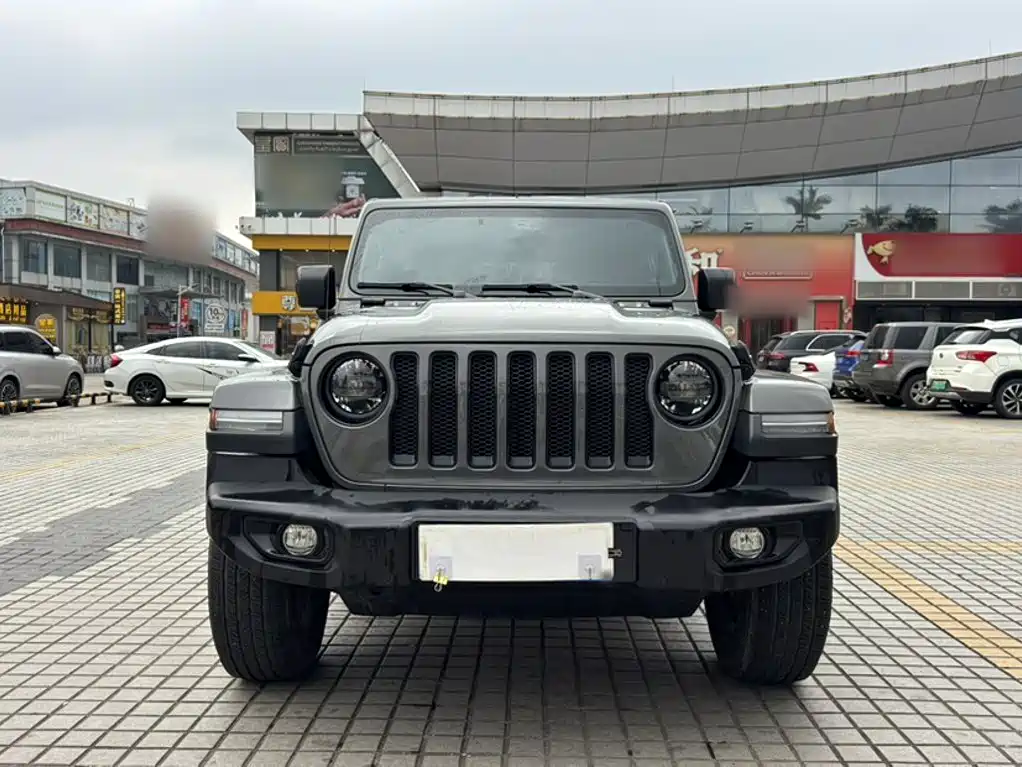 Jeep Wrangler 2023 — фото 25