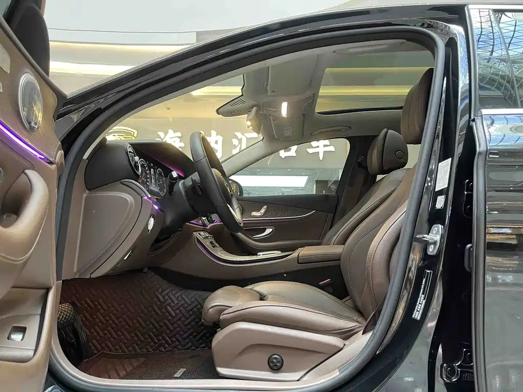 Mercedes-Benz E-Class 2020 — фото 12