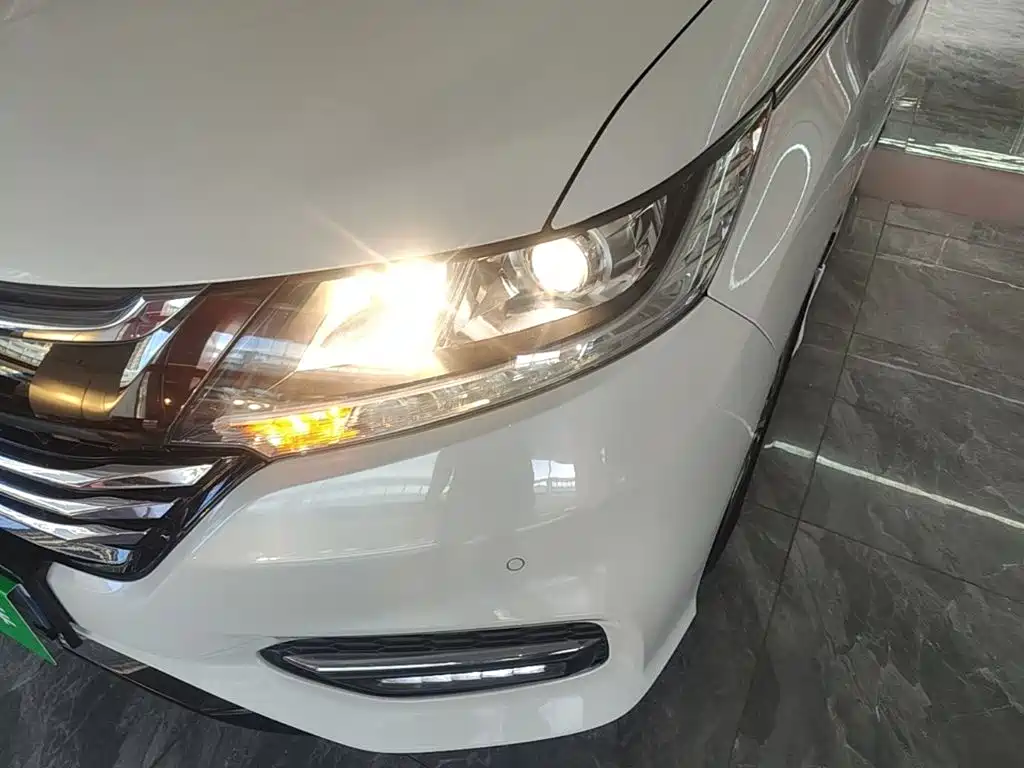 Honda Odyssey 2019 — фото 24