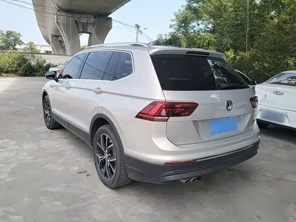 Volkswagen Tiguan L 2018