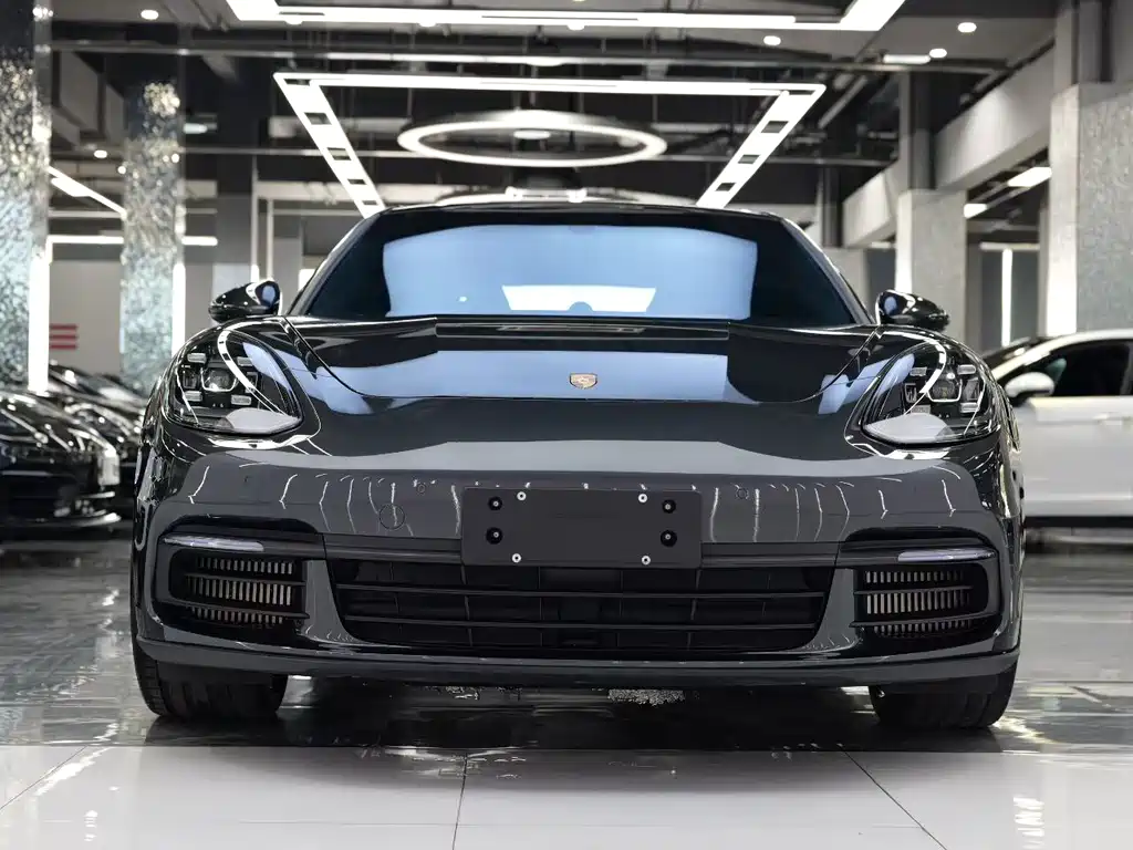 Porsche Panamera 2020