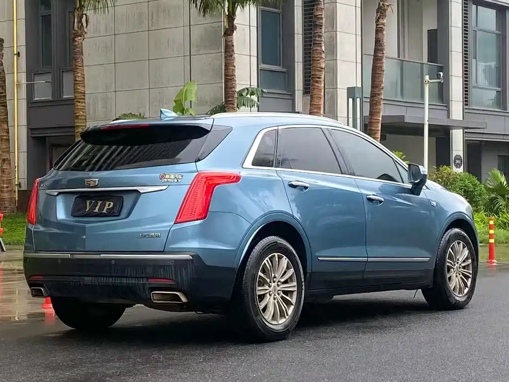 Cadillac XT5 2018 — фото 18