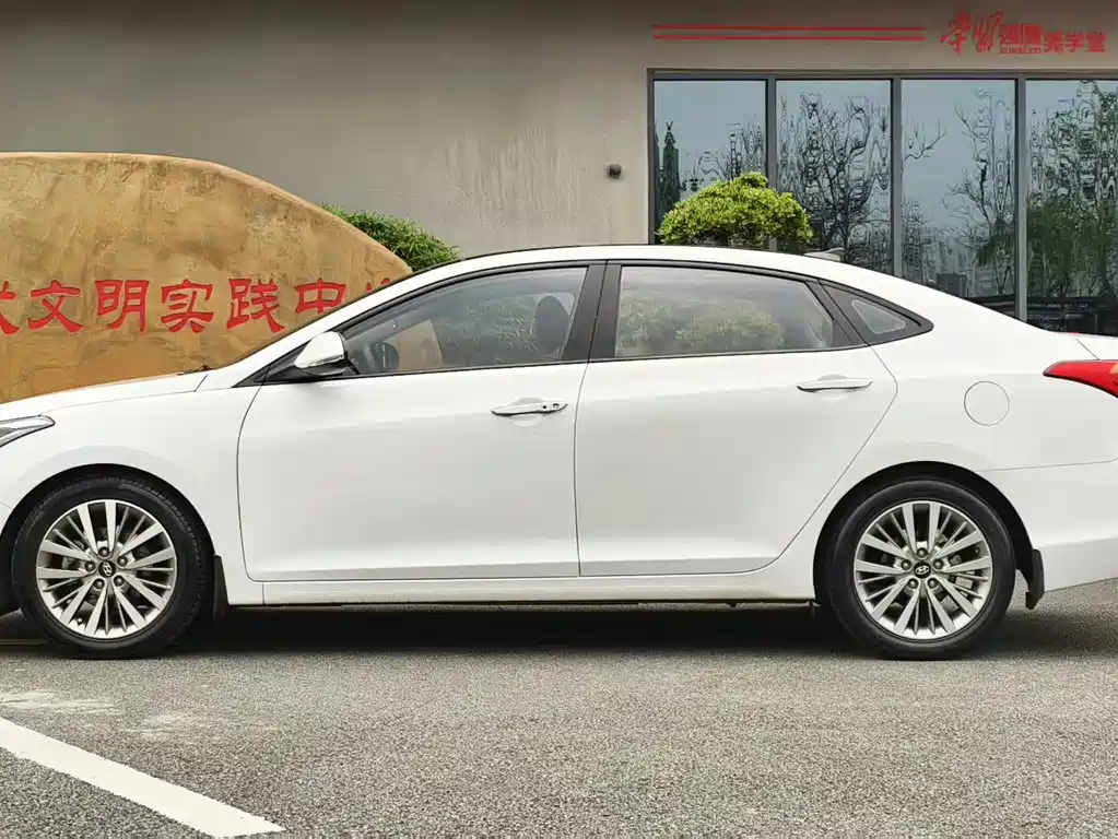 Hyundai Mistra 2017 — фото 5