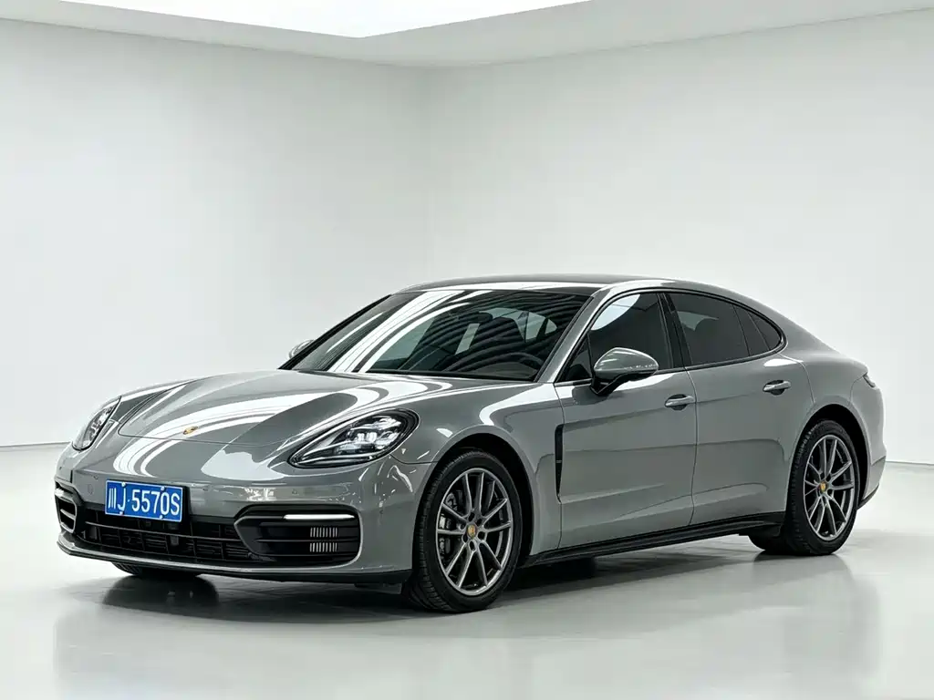Porsche Panamera 2023 — фото 1