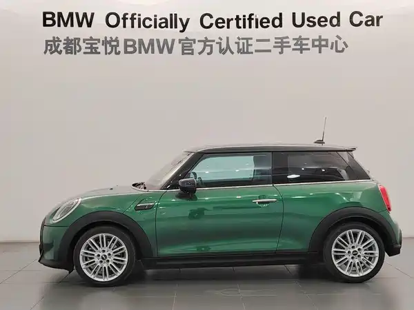 MINI MINI 2022