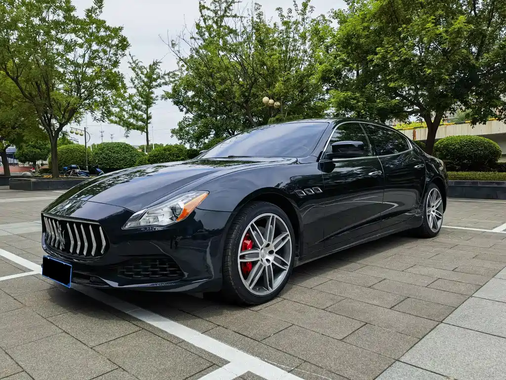Maserati Quattroporte 2013 — фото 1