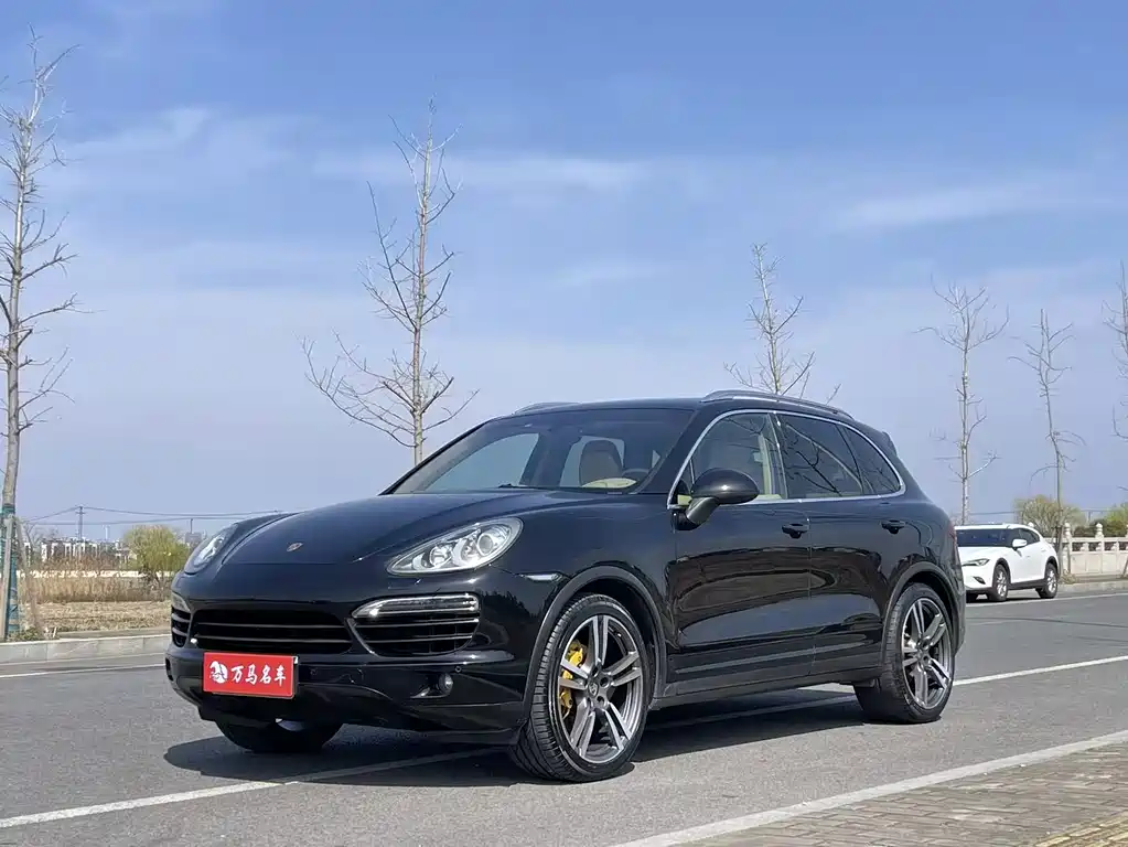 Porsche Cayenne 2012 — фото 1