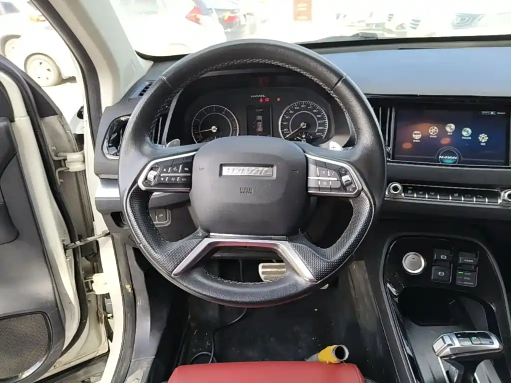 Haval H2s 2017 — фото 11