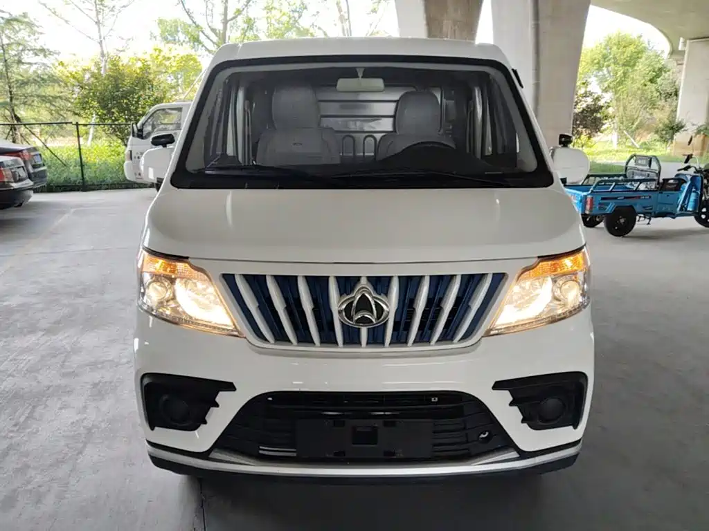 Changan Ruixing EM80 2023