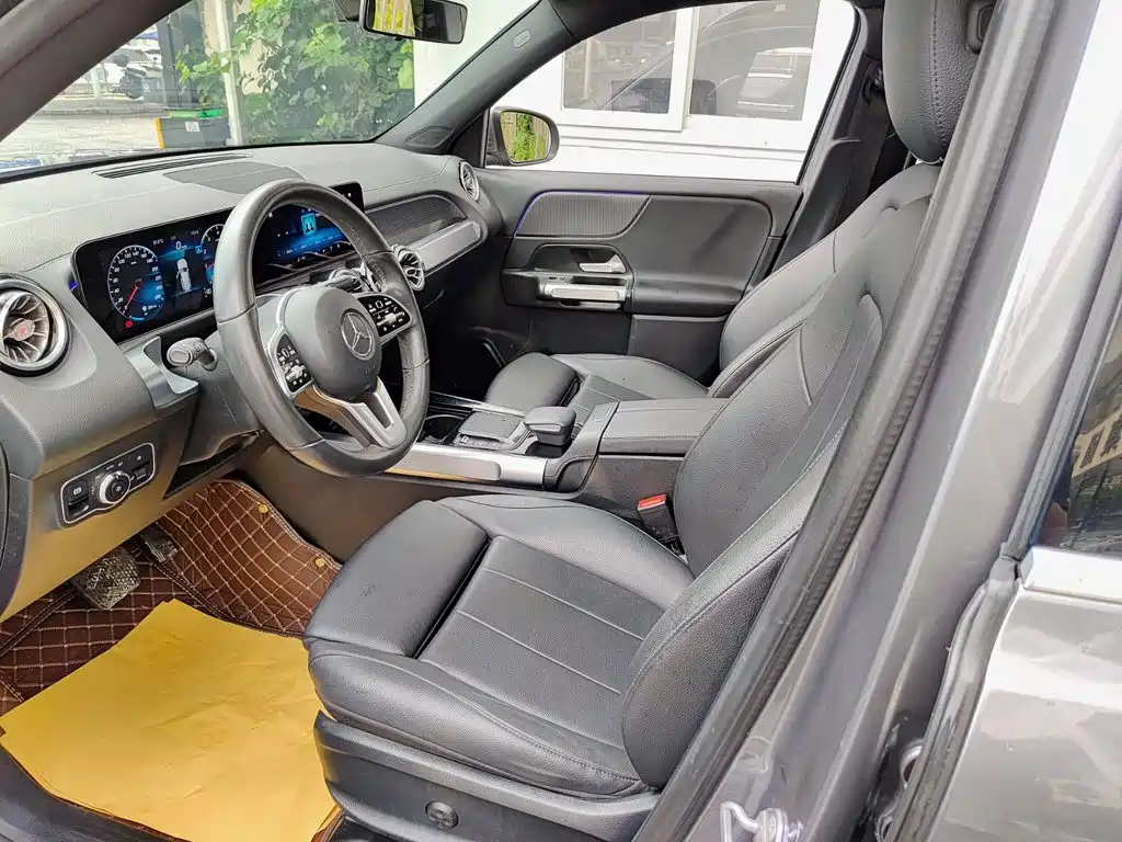 Mercedes-Benz GLB 2021