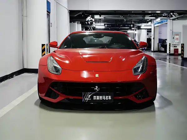 Ferrari F12berlinetta 2013