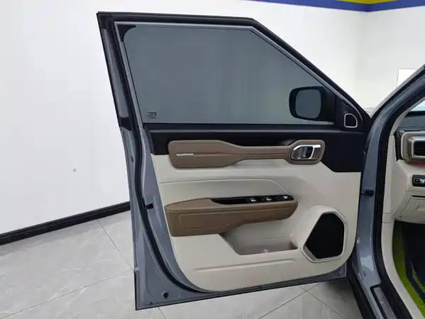 Geely ICON 2021