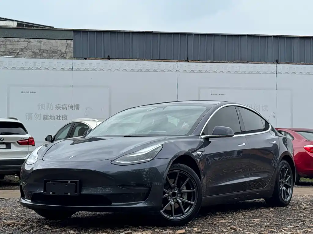Tesla Model 3 2020 — фото 1