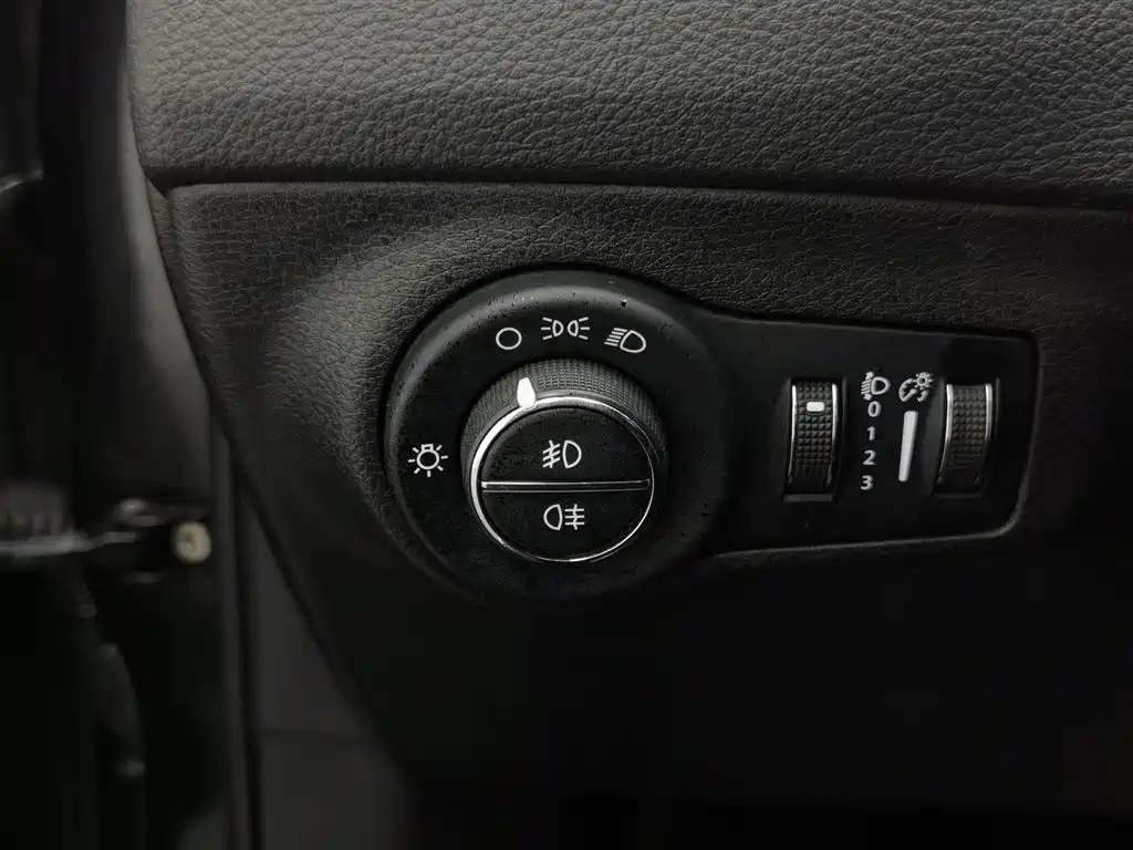 Jeep Compass 2019 — фото 21