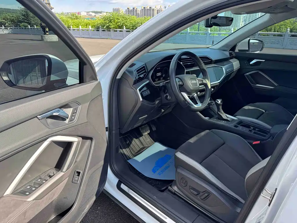 Audi Q3 2022