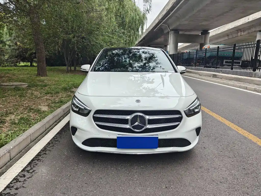 Mercedes-Benz B-Class 2023