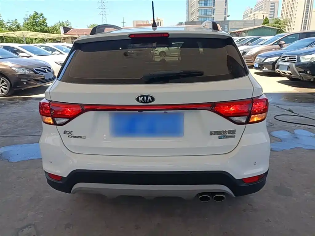 Kia KX Cross 2018 — фото 6